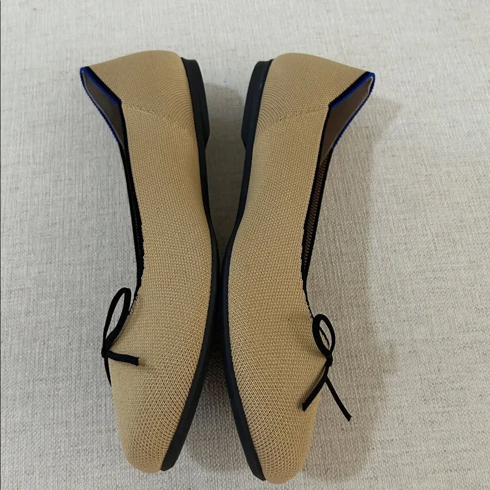 Rothy's Ballet Flats In Beige & Black, Size 11.5, NWOT display pair